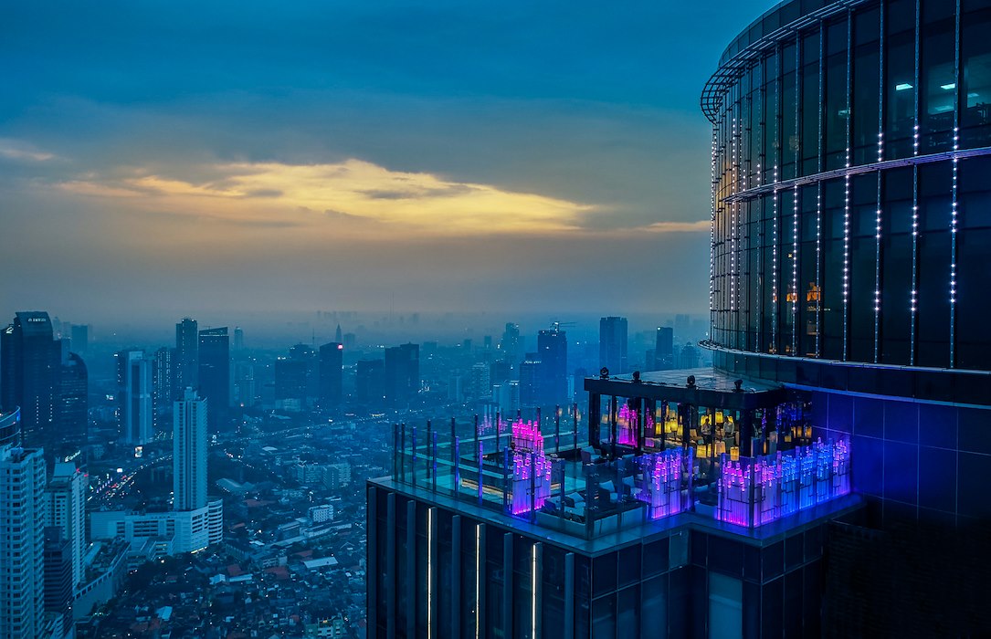 https://www.henshinjakarta.com/resourcefiles/home-second-snippet/henshin-jakarta.jpg